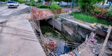 Ojalá ya terminen de arreglar la calle, es un transitar muy peligroso: Vecinos de Hacienda del Seminario