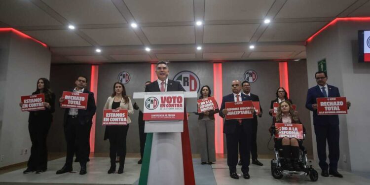 Alejandro Moreno denuncia amenazas del crimen organizado para forzar voto a favor de reforma judicial