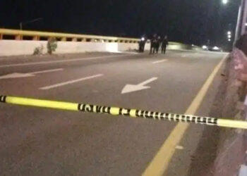 Encuentran el cuerpo de hombre sobre La Costerita; fue ejecutado a balazos