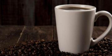 ¿A qué edad debo dejar de tomar café? Esto dice la ciencia