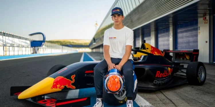 ¡Hará historia! El mexicano Ernesto Rivera se une a ‘cantera’ de pilotos de Red Bull: “Mi objetivo es ser campeón del mundo de F1”