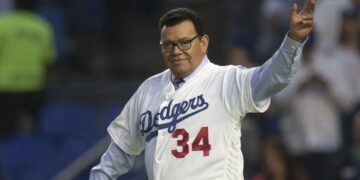 Hospitalizan de emergencia a Fernando Valenzuela: reportes