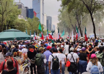 Trabajadores del Poder Judicial refuerzan plantón en el Senado