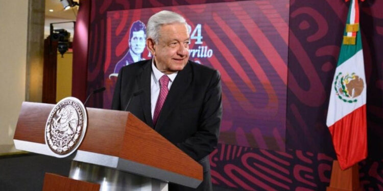 AMLO defiende al Ejército por acusaciones del caso Ayotzinapa