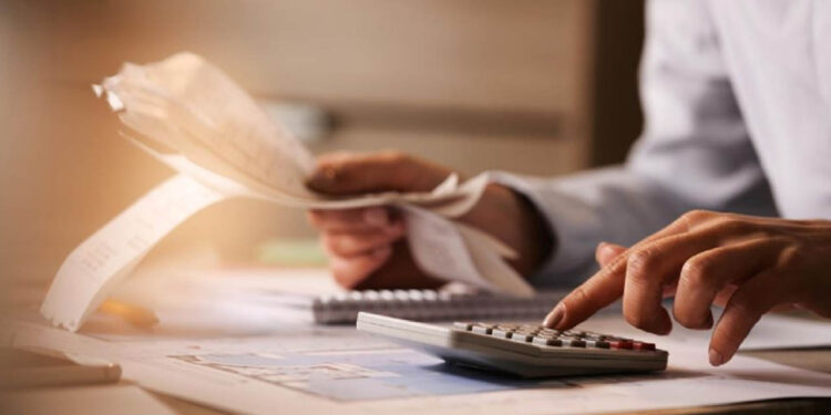 80% de los mexicanos están sobreendeudados: cómo saber si estás en esa situación y cómo salir de ella