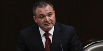 AMLO reta a García Luna a que presenté las pruebas de sus vínculos con el narcotráfico