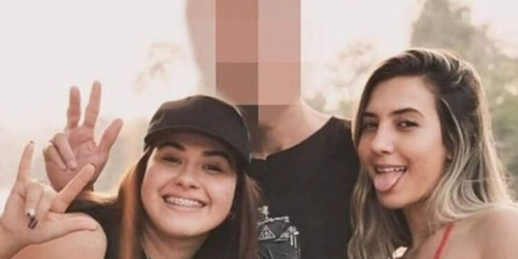 Por una foto haciendo señas: sicarios confunden a 2 hermanas con miembros de un cártel y las matan