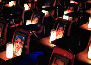 Sheinbaum continuará con investigación, no habrá impunidad: AMLO a 10 años de la desaparición de los 43 normalistas de Ayotzinapa