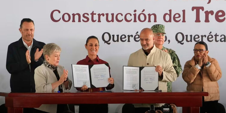 Sheinbaum da banderazo para trabajos del Tren México-Querétaro; tendrá tres estaciones