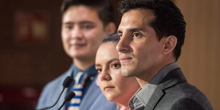 Rommel Pacheco aumentaría las becas de CONADE a 20 mil pesos mensuales