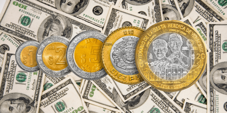 Precio dólar 2 octubre 2024. Tipo cambio bancos México