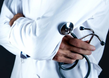 Gobierno contratará a 21 mil 500 médicos y enfermeras para programa “Salud Casa por Casa”