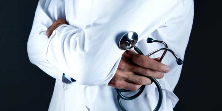 Gobierno contratará a 21 mil 500 médicos y enfermeras para programa “Salud Casa por Casa”