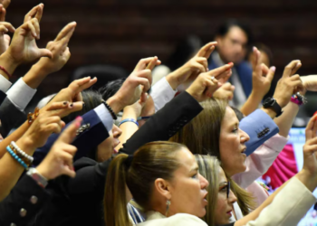 Diputados del PAN arremeten contra Morena: “Para el crimen organizado abrazos, para ministros balazos”
