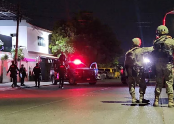 Suman 32 días de violencia en Sinaloa; reportan levantamiento de dos jóvenes y una persecución