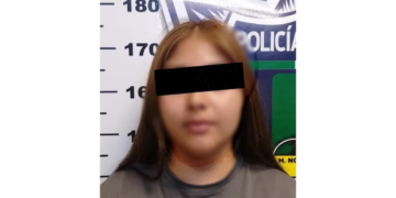 Mujer golpea a maestra de kínder en Sonora por enviarle solicitud de amistad en redes sociales a su esposo; es detenida