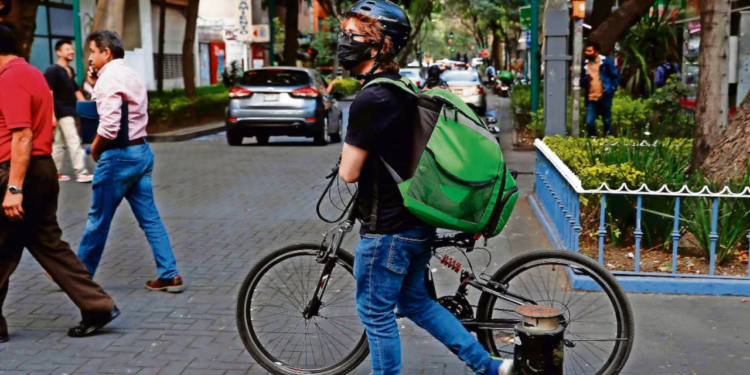 Uber: reforma para repartidores puede encarecer servicio