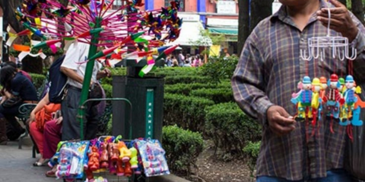 Salieron a vender y nunca volvieron: reportan desaparición de una familia de 10 comerciantes
