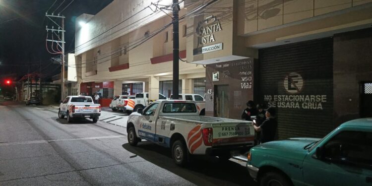 Atacan a balazos oficinas de periódico El Debate en Culiacán