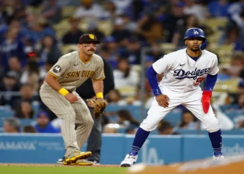 Dodgers aplastan a Padres de San Diego y fuerzan el quinto juego
