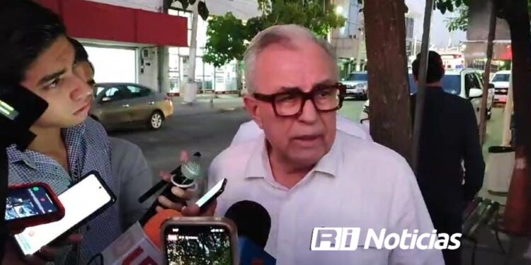 La situación está controlada, los sucesos se registraron fuera de Culiacán: Gobernador