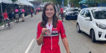 Romina Hinojosa firma con el legendario equipo Lotto Dstny para el World Tour 2025-2026