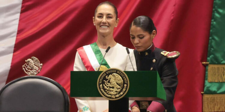 Claudia Sheinbaum presenta tres nuevos programas sociales y nuevas rutas de trenes de pasajeros