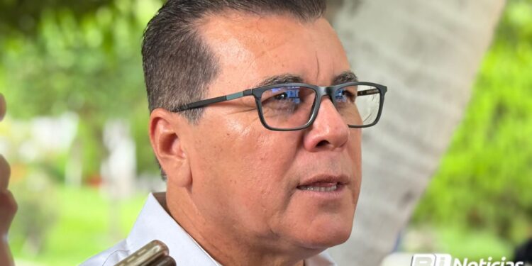 CANACO nunca ha sido puntual en lo que dice, las ventas han bajado, pero no para que comercios cierren: Alcalde