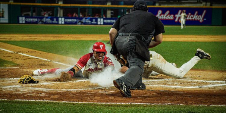 Venados de Mazatlán Apunta Alto: El Pitcheo y la Velocidad, Claves para la Temporada 2024-2025