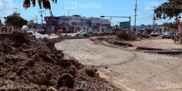 Trabajos de colector en Av. De Las Torres y Clouthier, en Mazatlán, “caminan” a paso lento