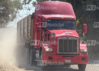 Suman 79 días de que se anunció reencarpetar el tramo de Av. De Las Torres por construcción del puente de la Colosio