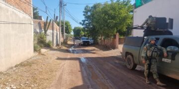 Tres Unidades de SEMEFO realizan diligencias en el ejido El 12 en la sindicatura de Sanalona; reportan 19 civiles abatidos