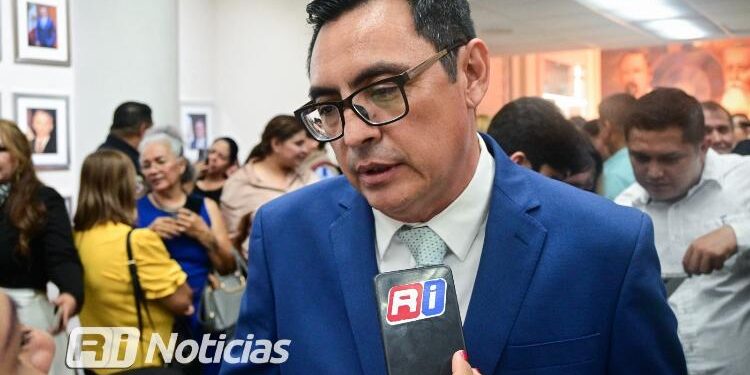 “Esta administración tiene un gran reto, cumplirle a las colonias”: Felipe Parada