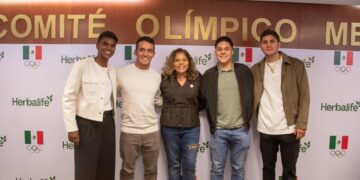 Medallistas olímpicos reciben nuevo premio económico en el COM por su desempeño en París 2024