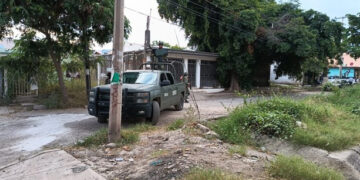 Encuentran asesinado dentro de un canal pluvial a trabajador de la construcción en Culiacán