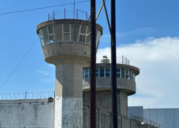 “Levantón” de dos personas en las afueras del penal de Mazatlán