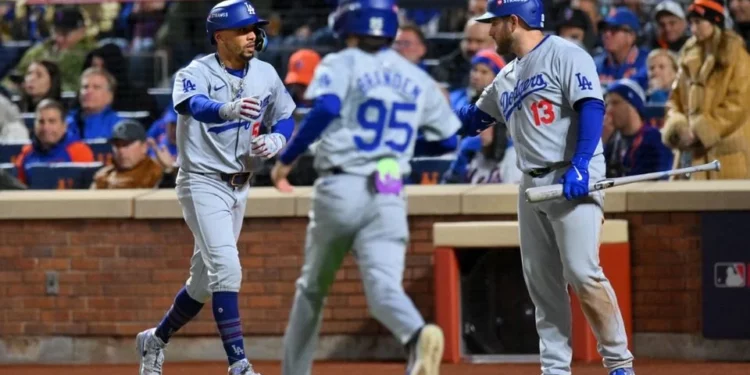 Los Dodgers apalean a los Mets y se ponen a un juego de instalarse en la Serie Mundial