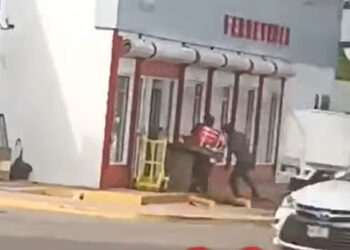 Hombres encapuchados asaltan ferretería en Culiacán; se llevan $ 150,000 en materiales y efectivo