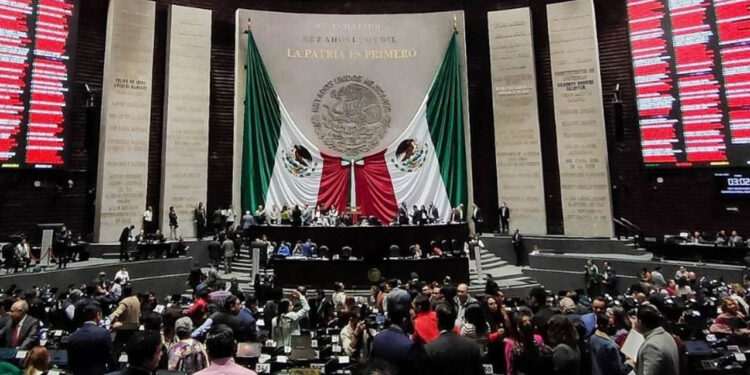 ¿Cuánto dinero gana un senador? Este es el sueldo en México