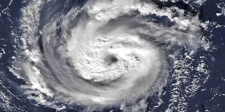 Ciclón Nadine, a punto de formarse en el Atlántico y se dirige a costas mexicanas