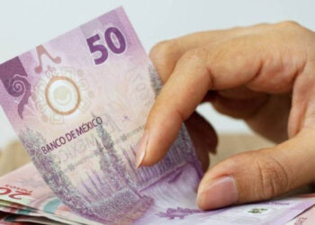 Busca Sheinbaum que salario mínimo tenga un aumento de al menos 12% en 2025