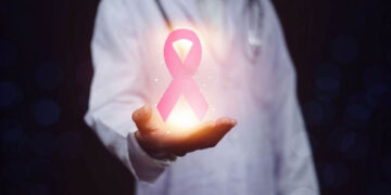 El cáncer de mama también es cosa de hombres