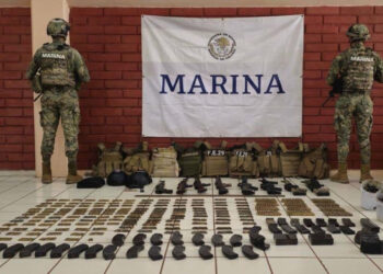 Marina asegura armas, vehículos y municiones en Villa Juárez Navolato
