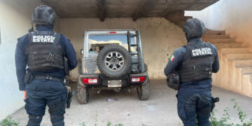 Recuperan agentes del Grupo Élite de la Policía Estatal vehículo robado a ciudadano