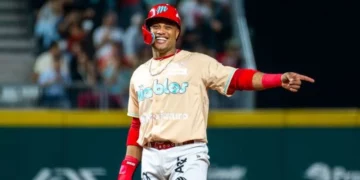 Robinson Canó, de los Campeones Diablos Rojos, gana el premio al Jugador Más Valioso de la Liga Mexicana de Beisbol