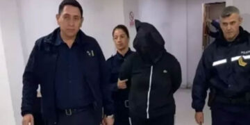 Mamá de la policía que mató a sus hijos hace una perturbadora confesión: “Hay algo más”