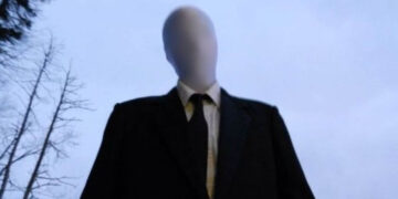 Se convirtió en el monstruo más temido de Halloween y se dice que muchos niños desaparecieron por ir a buscar sus notas