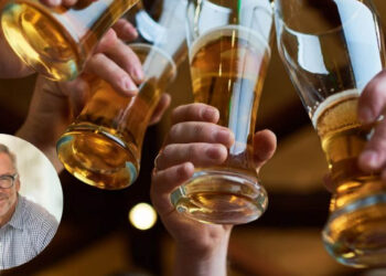 Un neurólogo confirma la edad en la que se debes dejar de beber cerveza