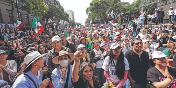 Buscan consulta ciudadana sobre reforma judicial; “¿Está de acuerdo con elegir jueces por voto popular?”
