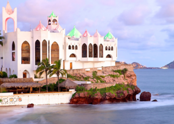 Sábado con nubes y claros la mayor parte del día se pronostica en Mazatlán; La temperatura máxima desciende un grado